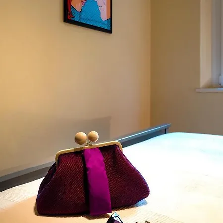 Apartment Buro Nel Borgo Parma