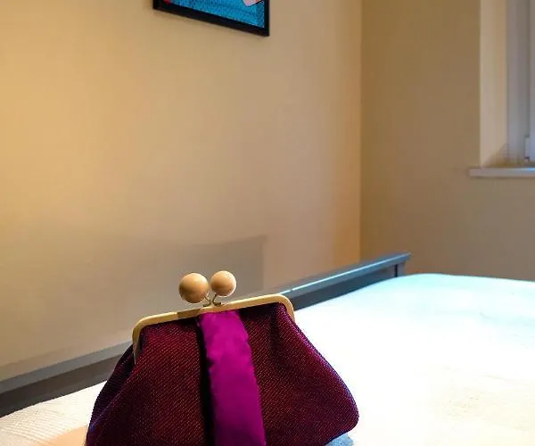 Apartment Buro Nel Borgo Parma